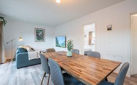 Moderne Wohnung Mit Parkplatz - Top Floor